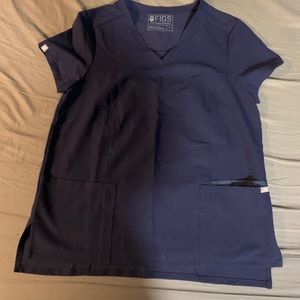 Figs size small scrub top